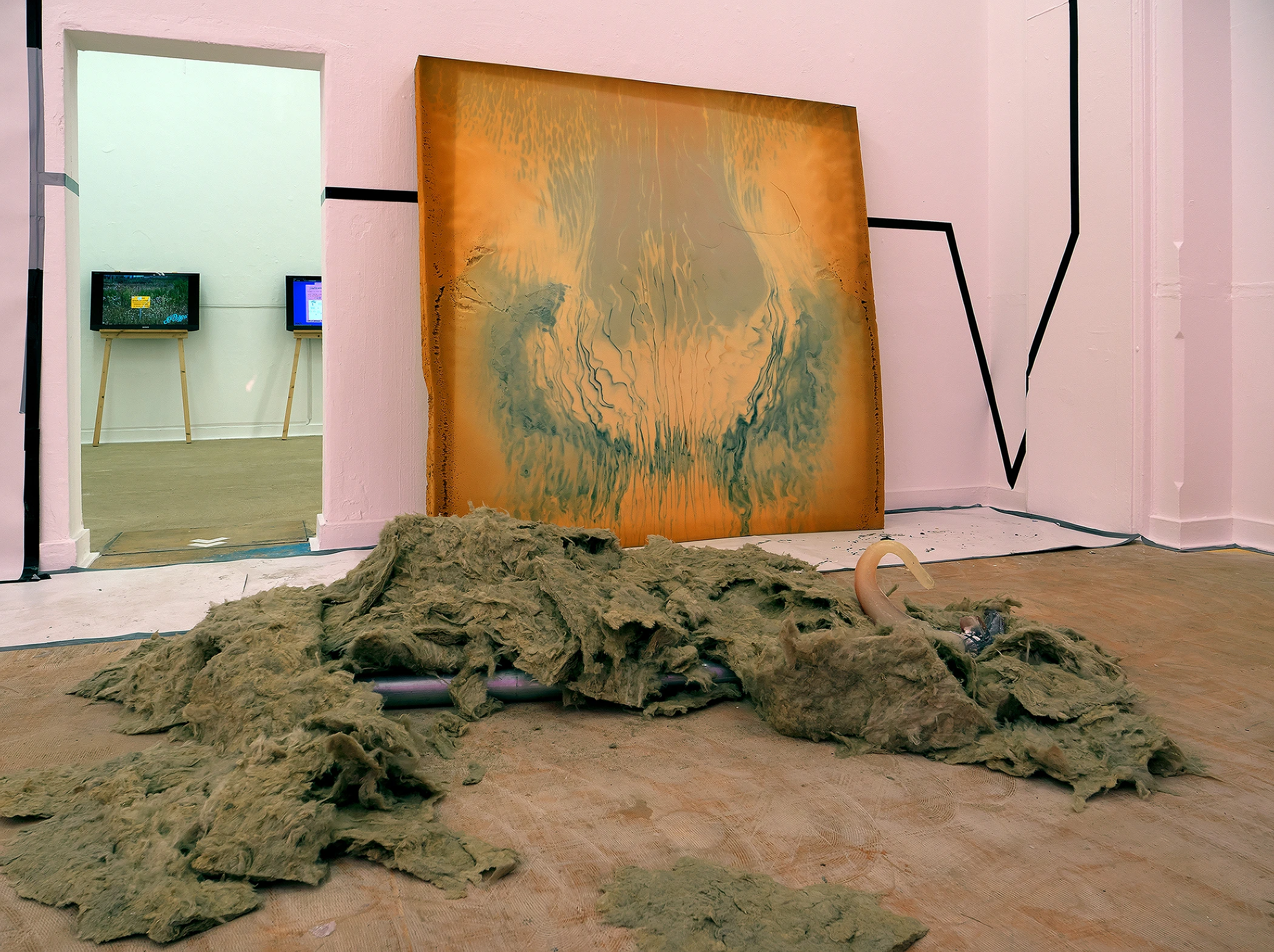 Irene de Boer 'Everything was in Ajar (RE-Discovery)' 2020 installation with oxidized canvas, felt, and wall drawing