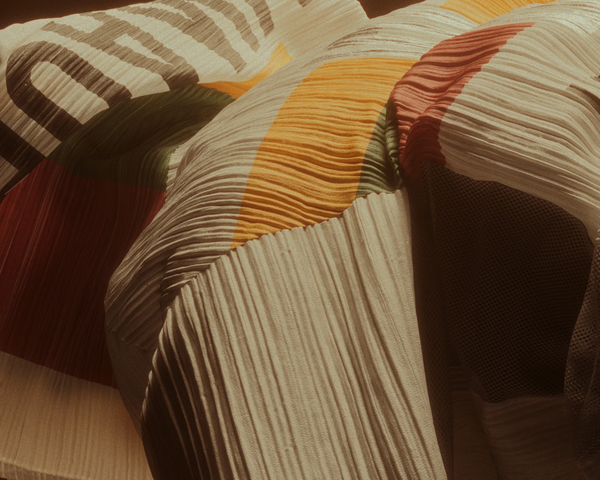 Issey Miyake’s iconic 1992 Olympic uniforms for Lithuania – 3D Animation by Anatolik Belikov Studio